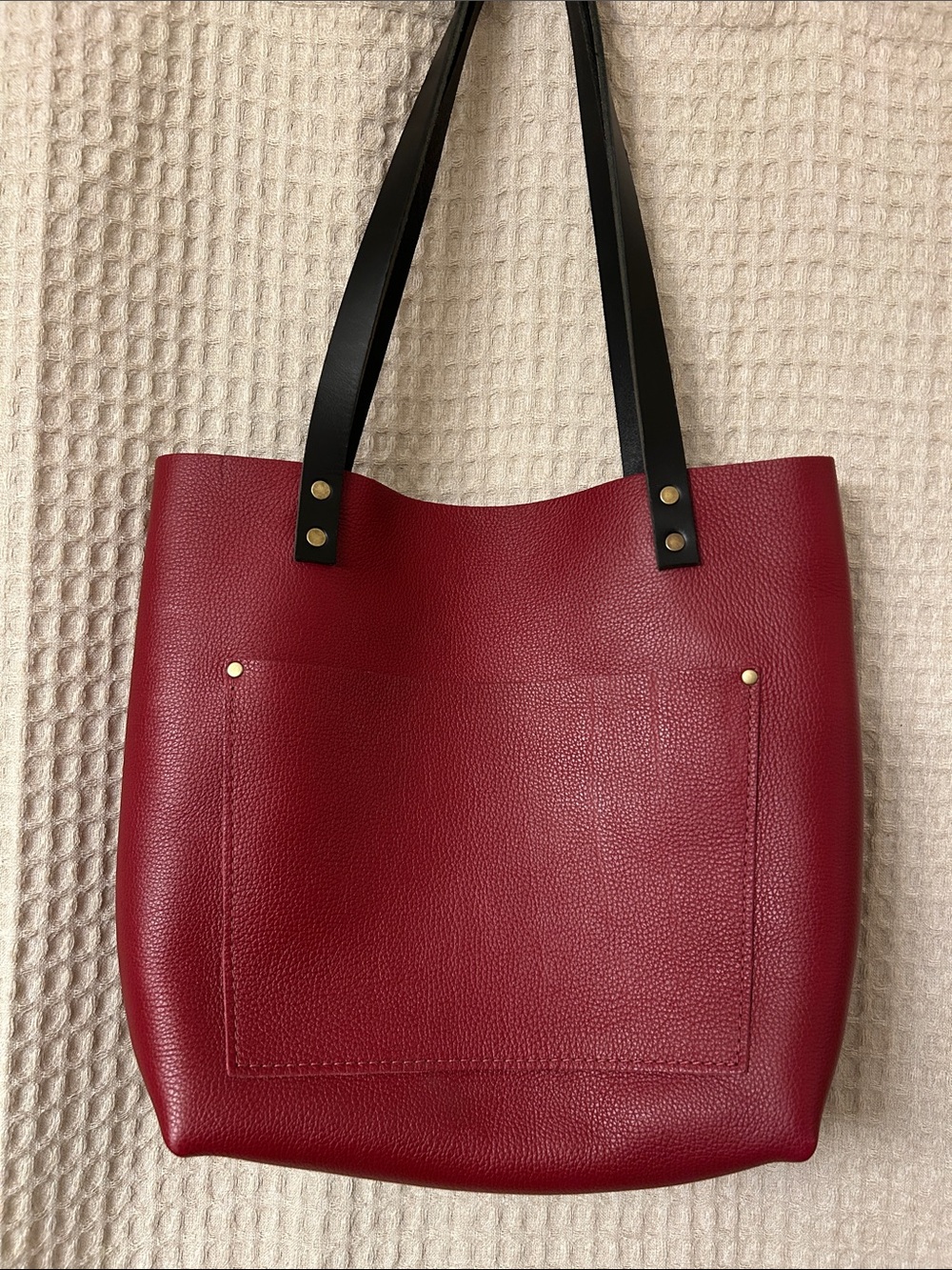 Portland Leather Burgundy Tote Medium - Picture 10 of 12